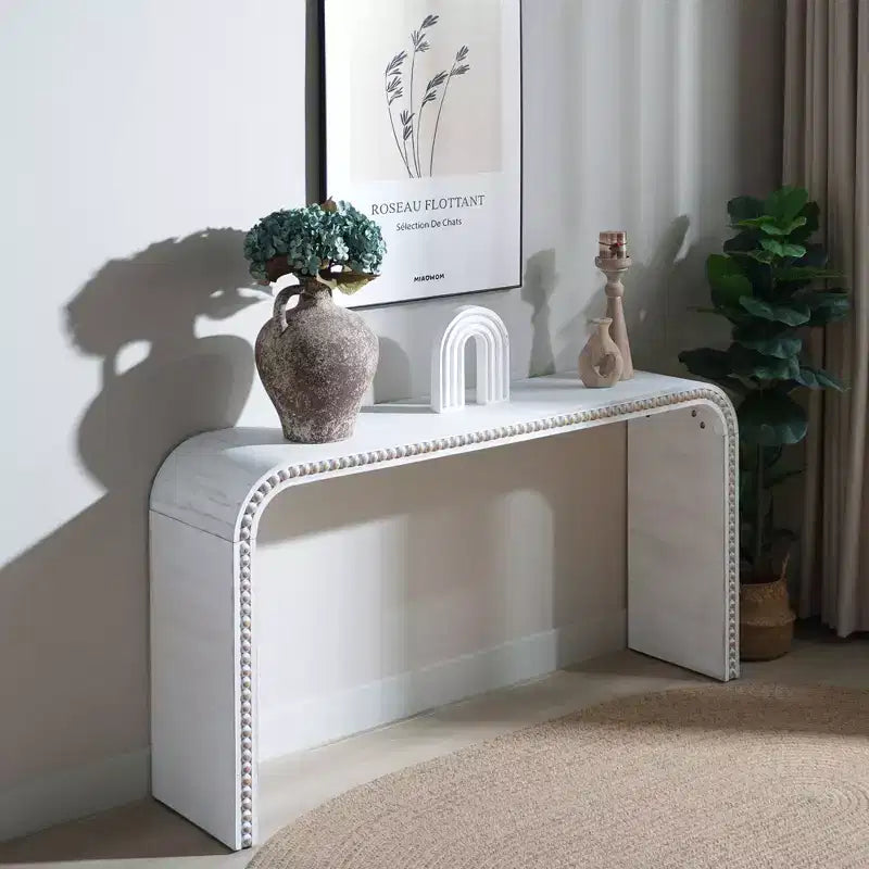 Console da 59" a Cascata con Dettagli in Perline di Legno, Design Minimalista, Bianco, per Ingresso o Soggiorno