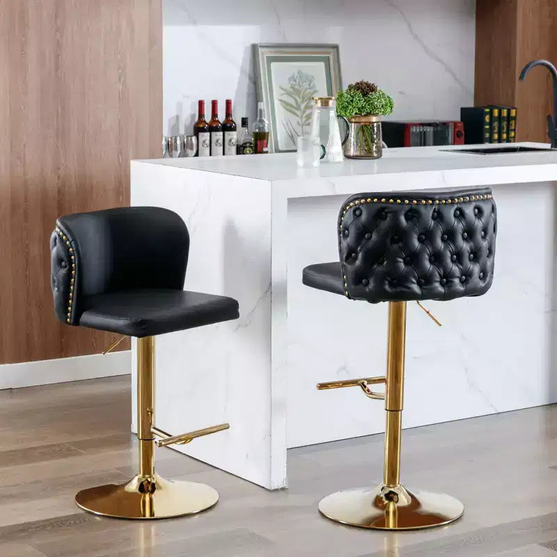 Set di 2 Sgabelli da Bar Girevoli con Schienale Trapuntato, in Pelle Sintetica, Altezza Regolabile, per Cucina o Bar di Casa